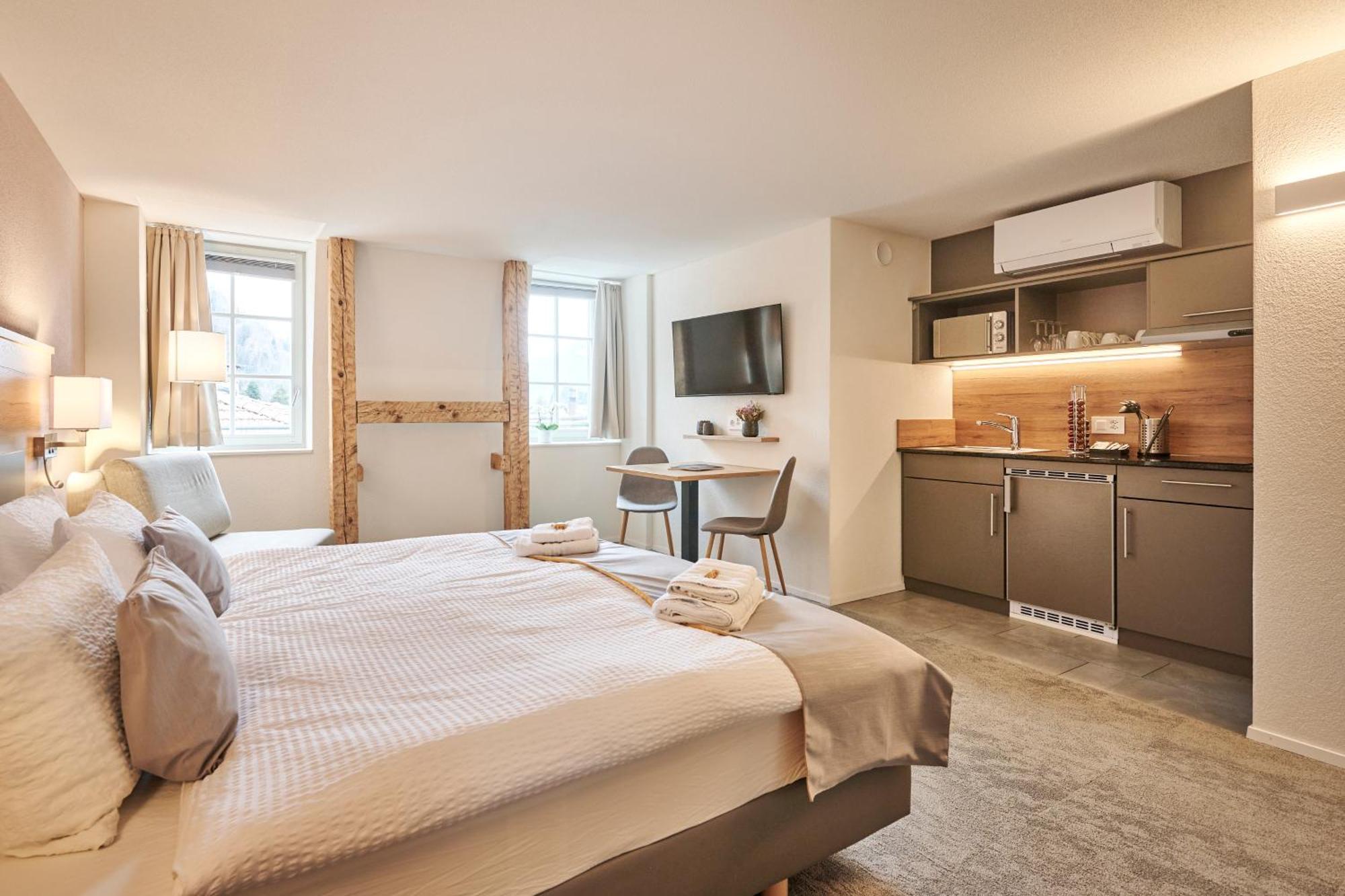 Aparthotel Krone - Self Check-In Unterseen Eksteriør bilde