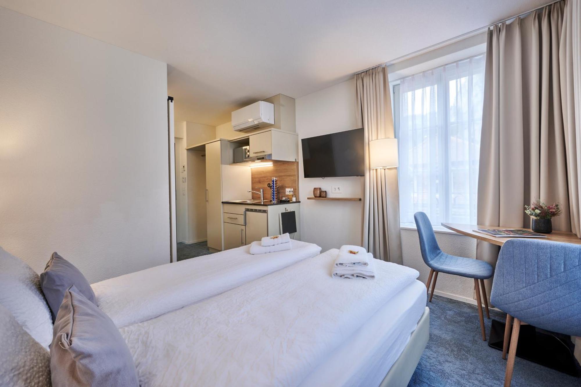 Aparthotel Krone - Self Check-In Unterseen Eksteriør bilde